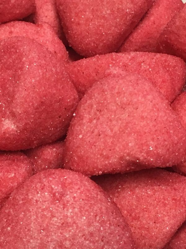 Mansikkagolfpallo - punainen sokeroitu pehmeä vaahtokarkki - Karkkikuja