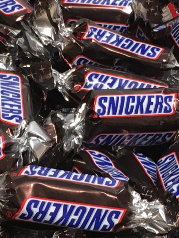 Snickers Miniatures - yksittäispakattu pähkinäsuklaa minipatukka - Karkkikuja